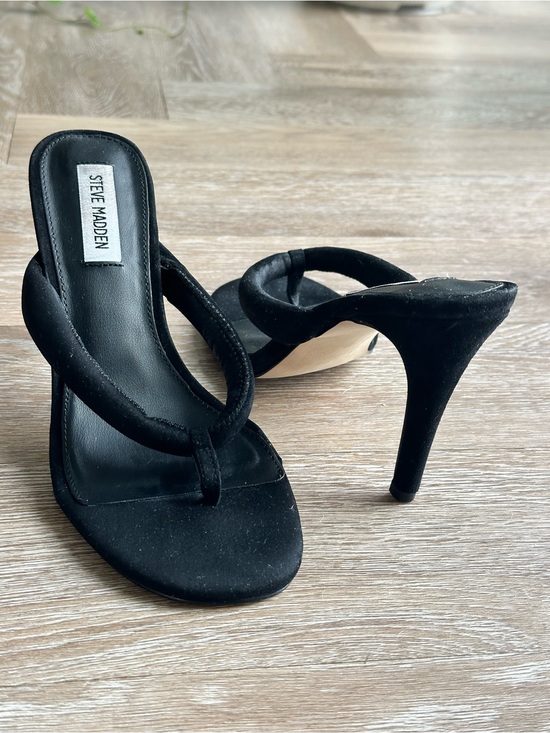 Steve Madden Shoes - Steve Madden Black Suede Thong Stiletto Heels
